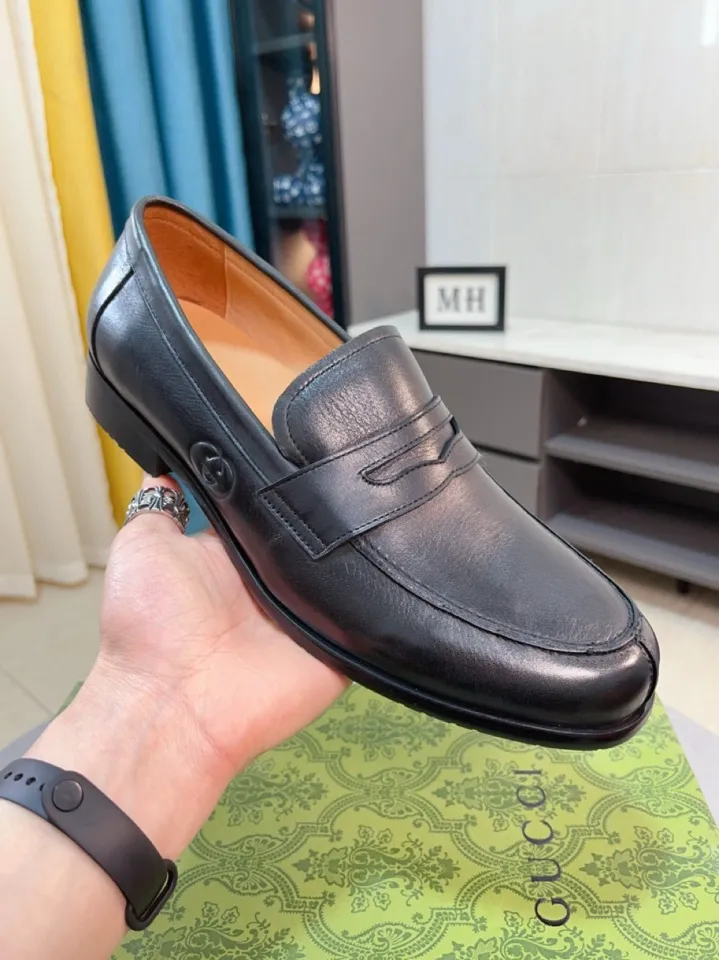 Men's shoes 💰500🌹🌹Niuli [GUCCI Gucci] A new style of formal men's leather shoes is coming~ The original quality upper is made of patent leather imported from Italy, the leather is soft and delicate, comfortable and soft first-layer cowhide lining, rubber wear-resistant outsole, the shoe shape is dignified and domineering, and the luxury charm cannot be concealed! The natural and free nouveau riche leads the trend. Code number: 38-44